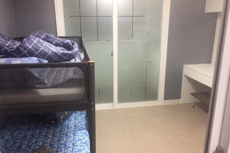 Вот та самая квартира, где им предстояло жить. Фото: архив героев публикации