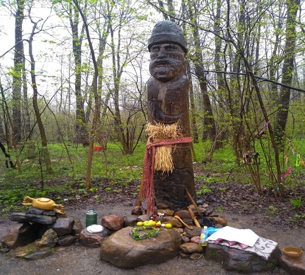 Святилище Велеса в Лосином острове было повторно уничтожено в 2023 году. Фото из открытого доступа