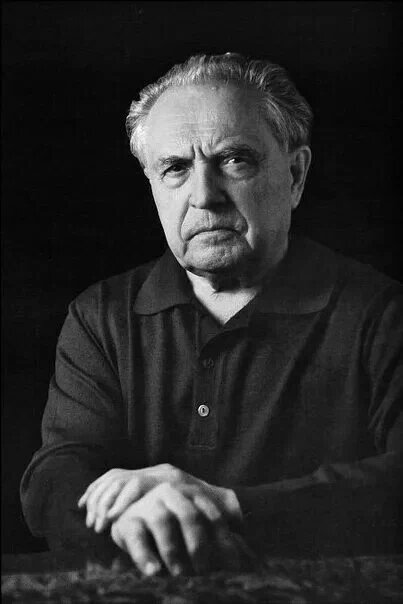 ЗИНОВЬЕВ Алек­сандр Алек­сан­д­ро­вич русский фи­ло­соф, пи­са­тель, со­цио­лог, пуб­ли­цист.