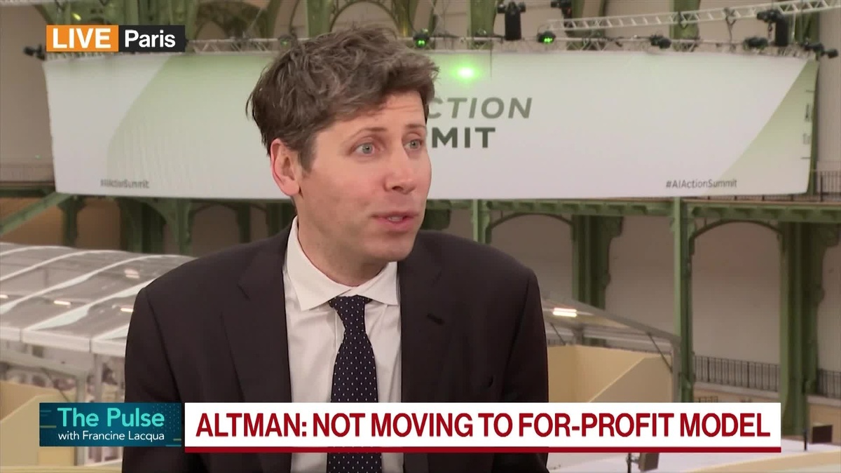 Кадр из интервью.    
 Источник: bloomberg  📷
