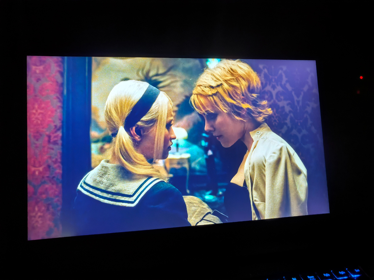 Куколка очень быстро сближается с Ракетой