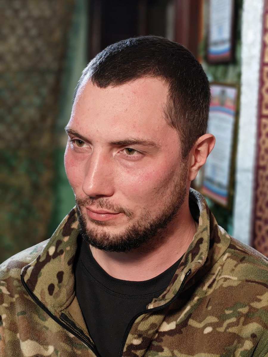    Замкомандира разведывательно-штурмовой бригады Святого Георгия по военно-политической работе Союза Добровольцев Донбасса (СДД) с позывным "Всадник". Фото: Царьград