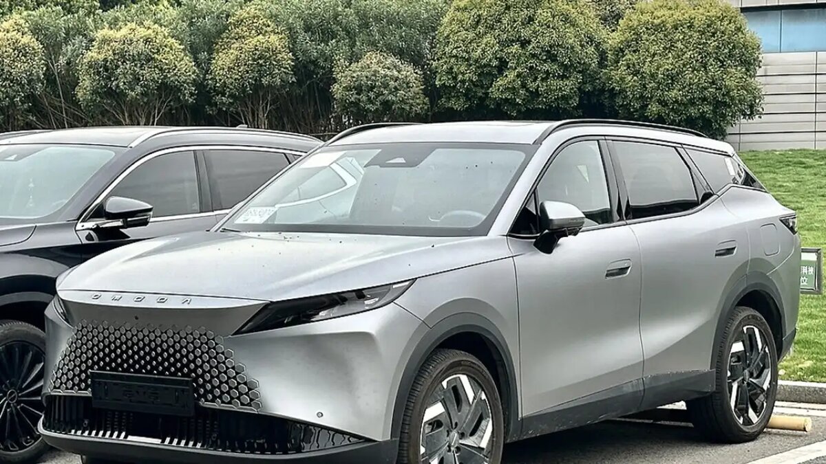    Китайский автомобиль.