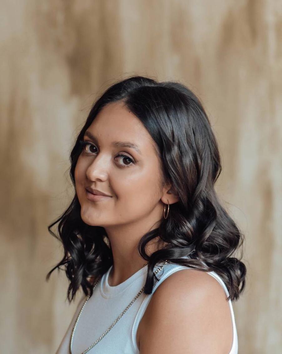 – Работа официанткой очень сильно закаляет, особенно в плане общения с самыми разными людьми, – говорит Елена.  /из личного архива