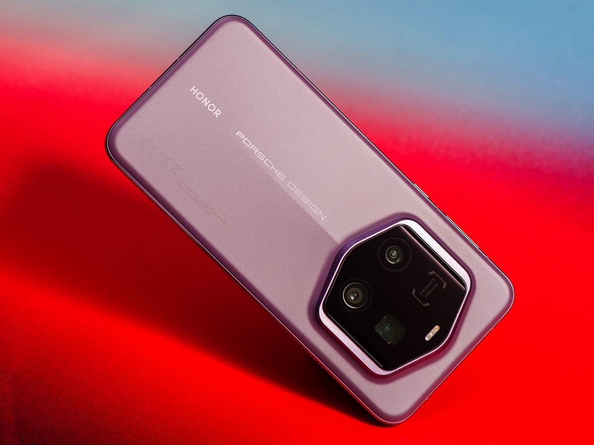    Неделя с Honor Magic 7 RSR Porsche Design: когда флагмана недостаточно