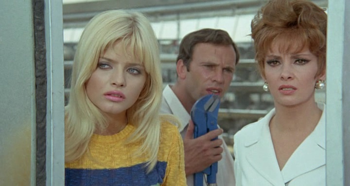 Кадр из фильма «Смерть, снесшая яйцо» (1968)