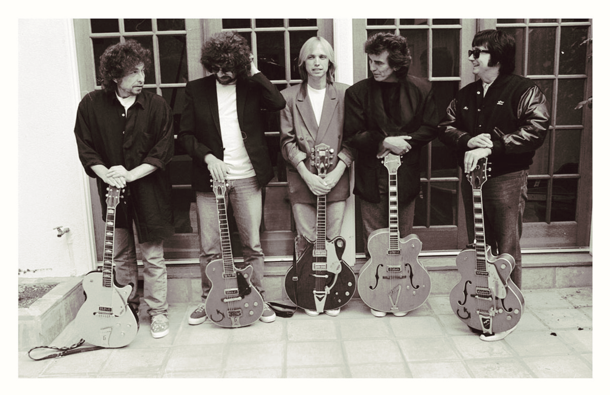 The Traveling Wilburys: Боб Дилан, Джефф Линн, Том Петти, Джордж Харрисон, Рой Орбисон. 1988 год.