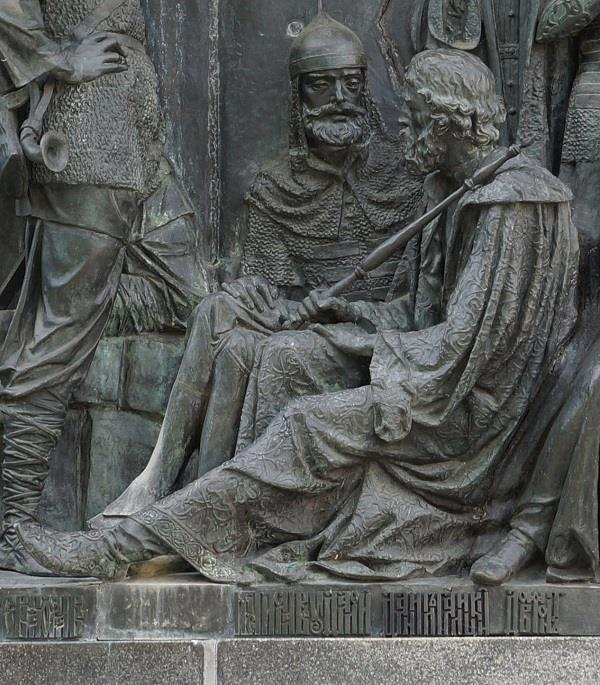 Даниил Галицкий держит скипетр,рядом его тесть Мстислав Удалой.Из свободных источников интернета