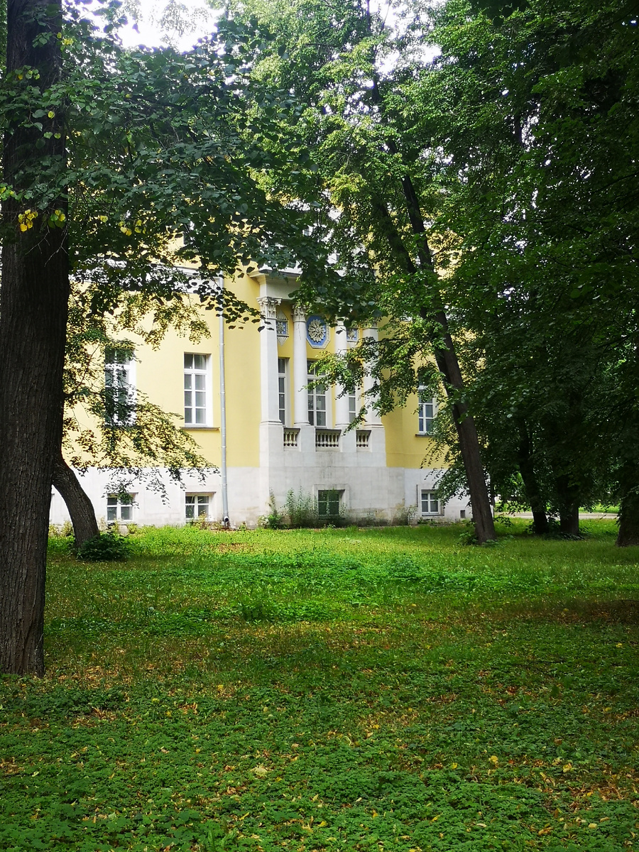 Здание Павловской больницы