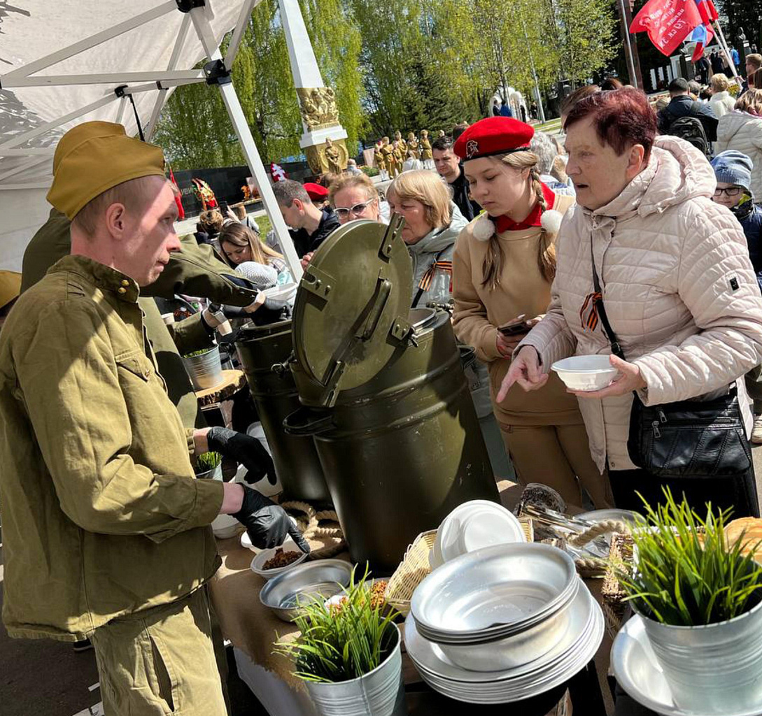 Кейтеринг на День Победы в формате Полевой кухни - m-catering.ru