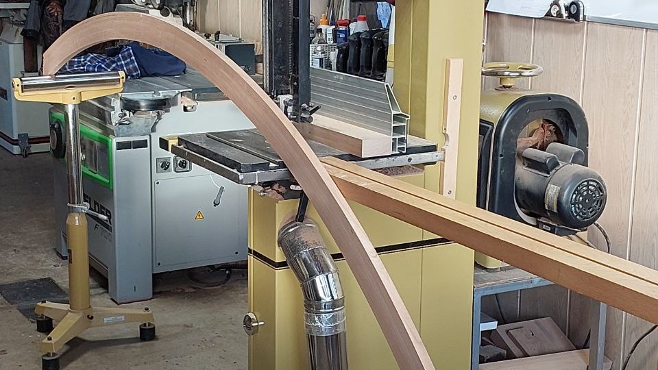 Гнём коромысла 💪 Потолочные молдинги