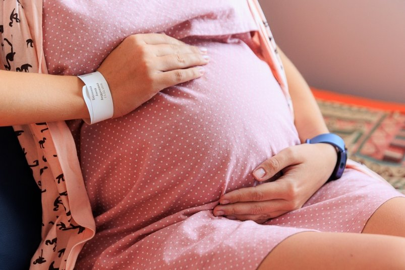 "Единое пособие при беременности: когда подавать заявление и как получить выплаты за весь срок?"