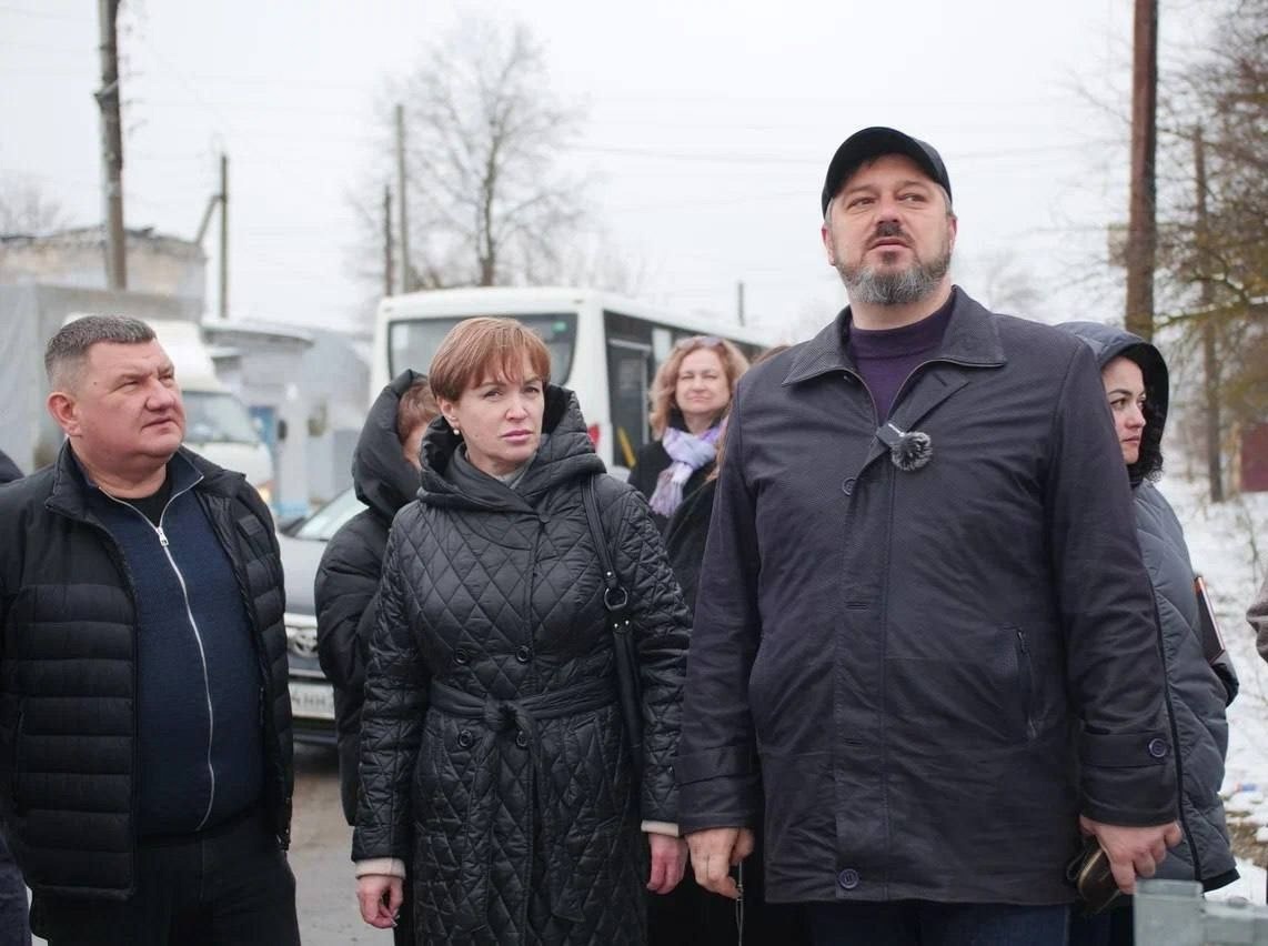    Глава Дзержинска регулярно проводит рабочие выезды с депутатами