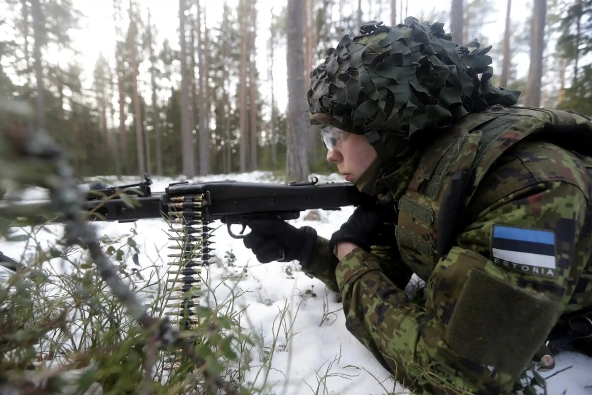 Солдат-срочник эстонской армии. 