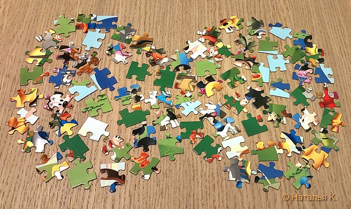 Фото автора канала. Фотографии слона нет, поэтому здесь фото кусочков пазла)