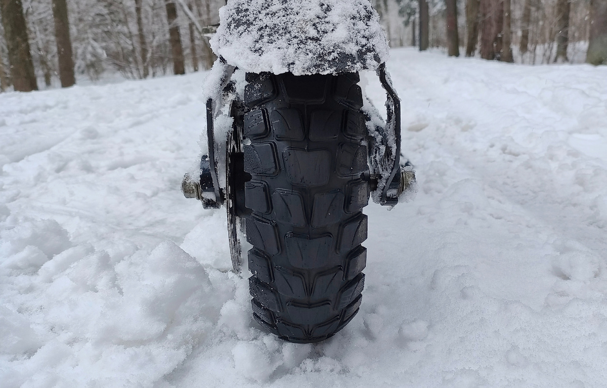 Лично я использую покрышку от Куго М4 Про.