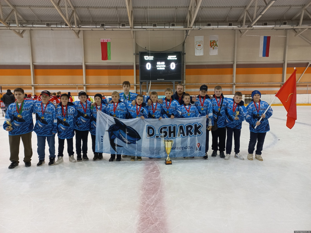 Великолучане выиграли турнир по хоккею в Белоруссии. Фото: спортшкола «Экспресс»