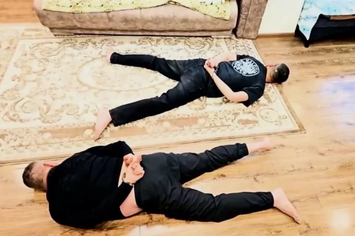    В Находке задержали 18 членов преступной группировки вымогателей