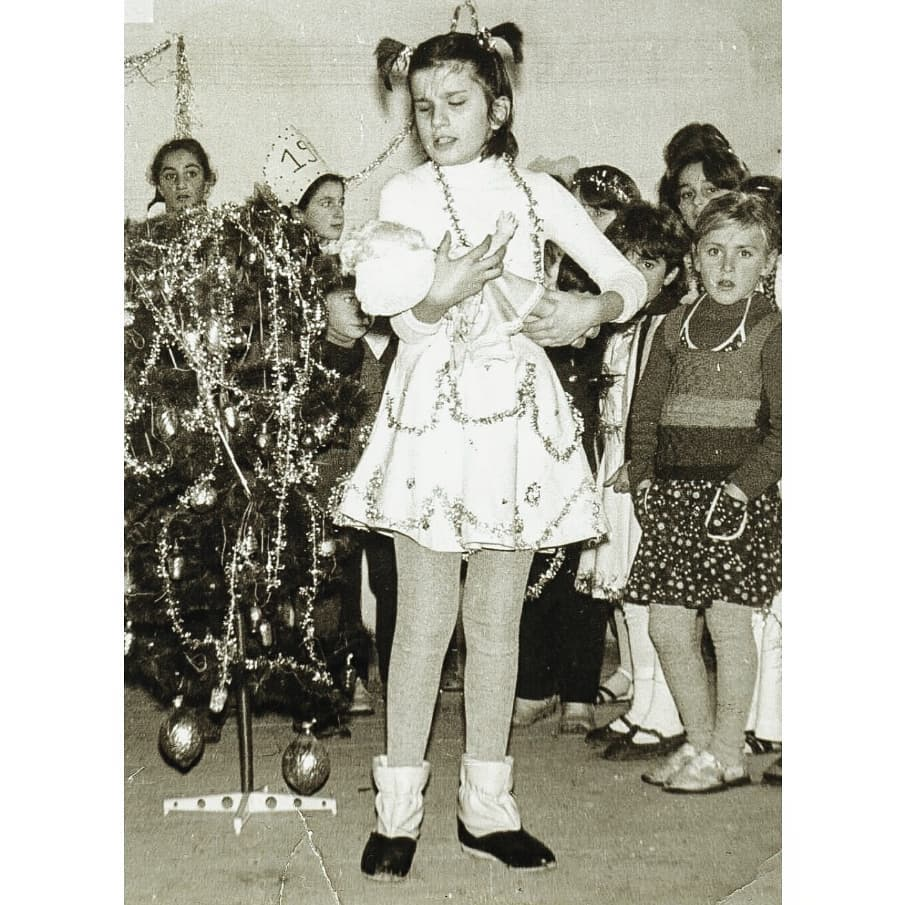                        Диана Гурская в детстве
