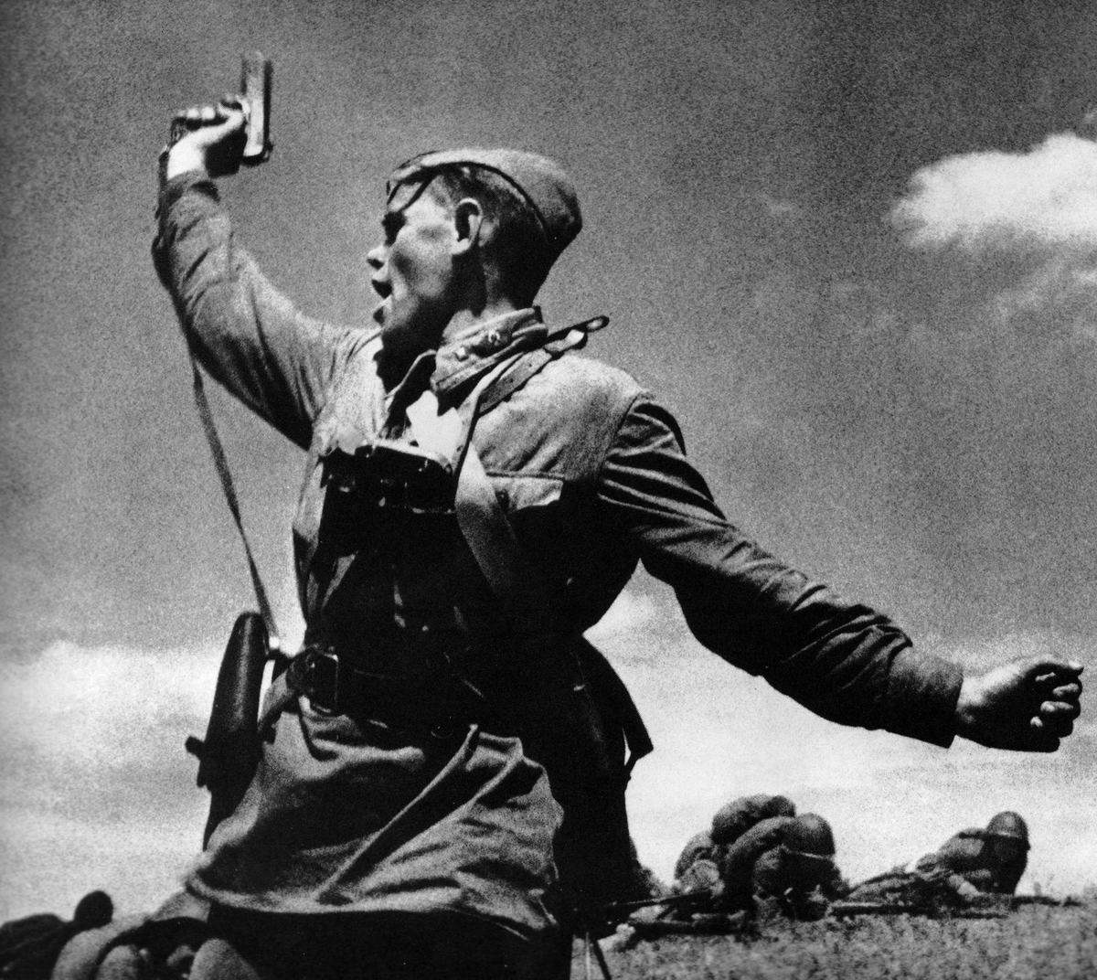 Фото иллюстративное: https://archive.lenobl.ru/ru/dokumenty/80-letiyu-nachala-velikoj-otechestvennoj-vojny-1941-1945-gg-posvyashae/