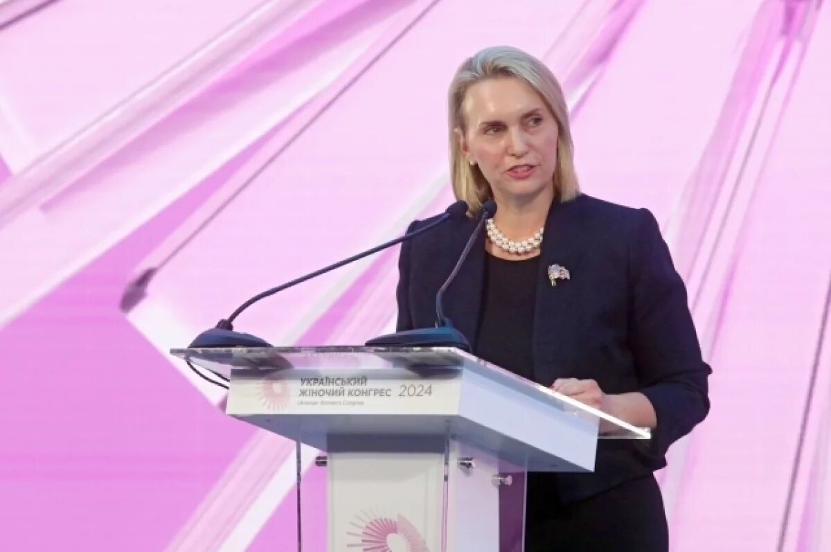    FT: у покидающей пост посла США в Киеве ухудшились отношения с Зеленским