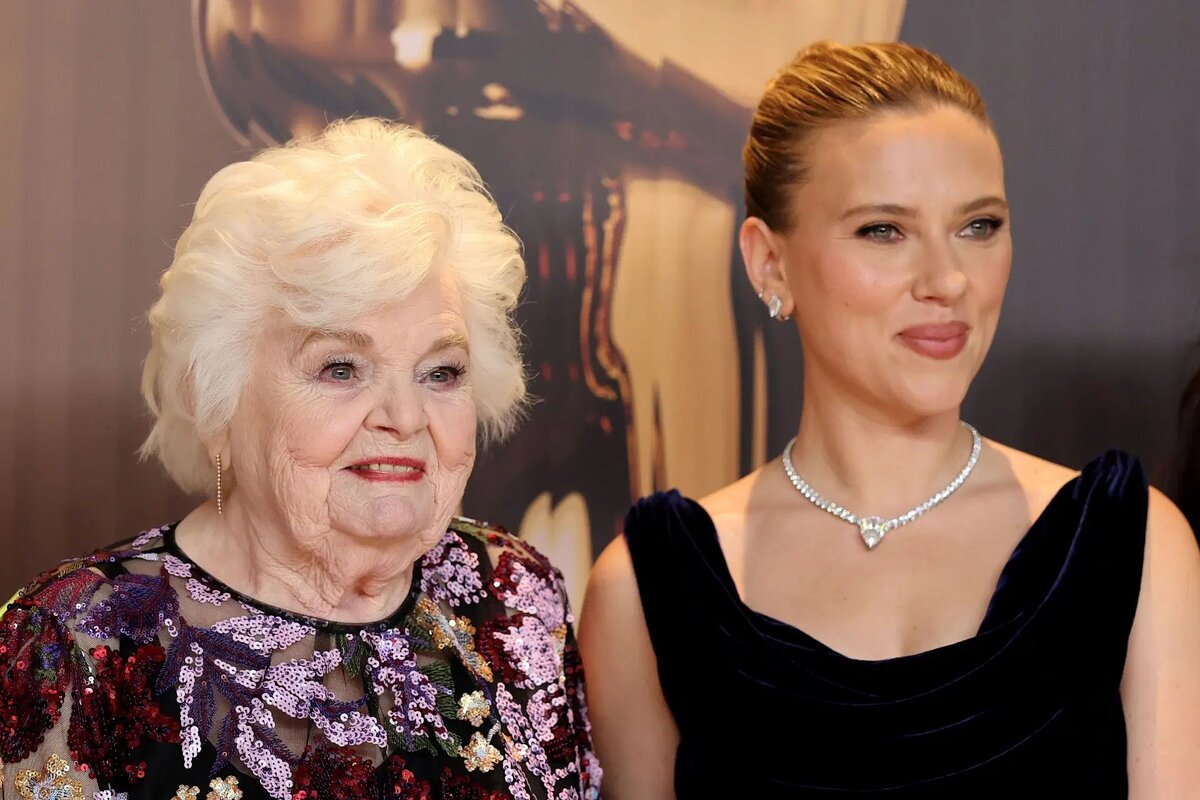 Джун Скуибб и Скарлетт Йоханссон на 97-й ежегодной церемонии вручения премии «Оскар» в театре «Долби» 2 марта 2025 года