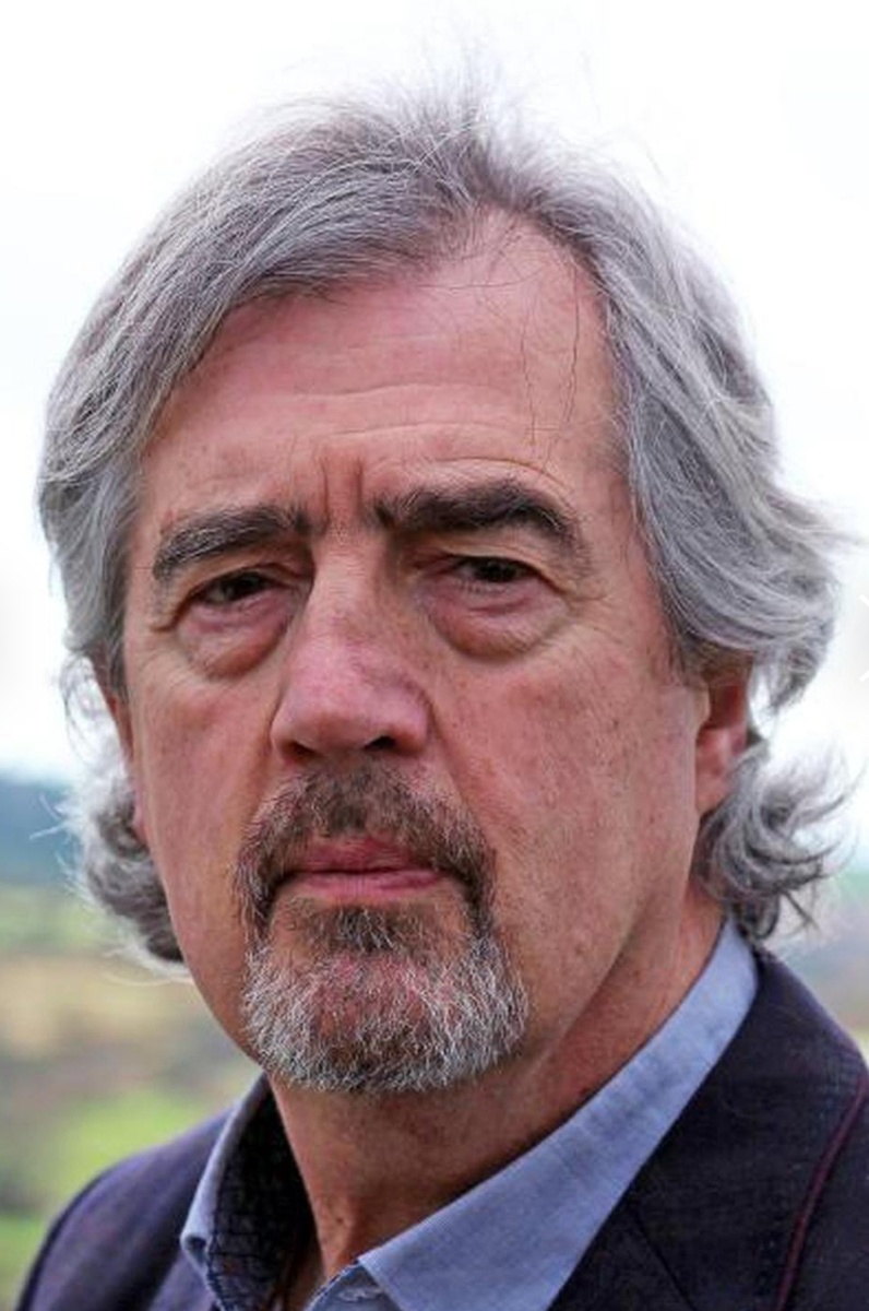 Себастьян Барри