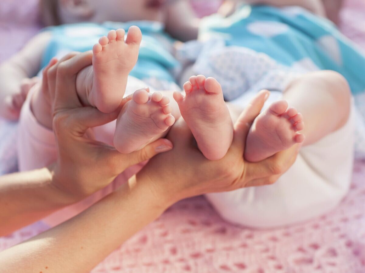    Новорожденные дети© Depositphotos.com / osons163