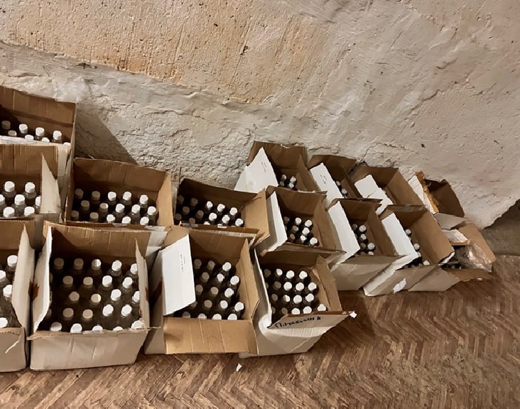    Двух жителей Оренбурга будут судить за производство «палёнки» Оренбуржье