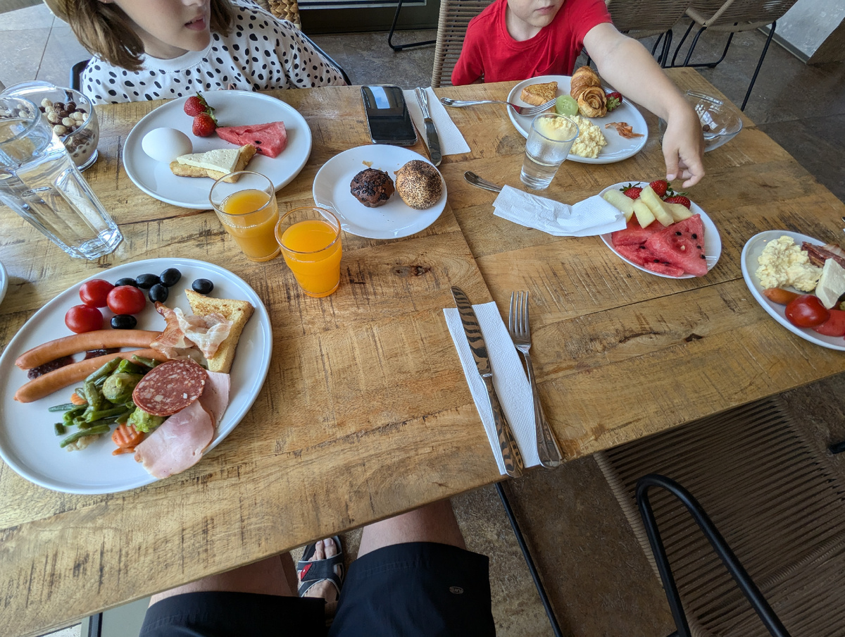 включенный завтрак