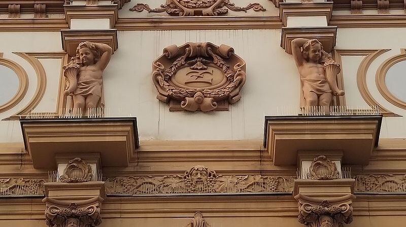 Скульптуры дома № 7, фотография автора