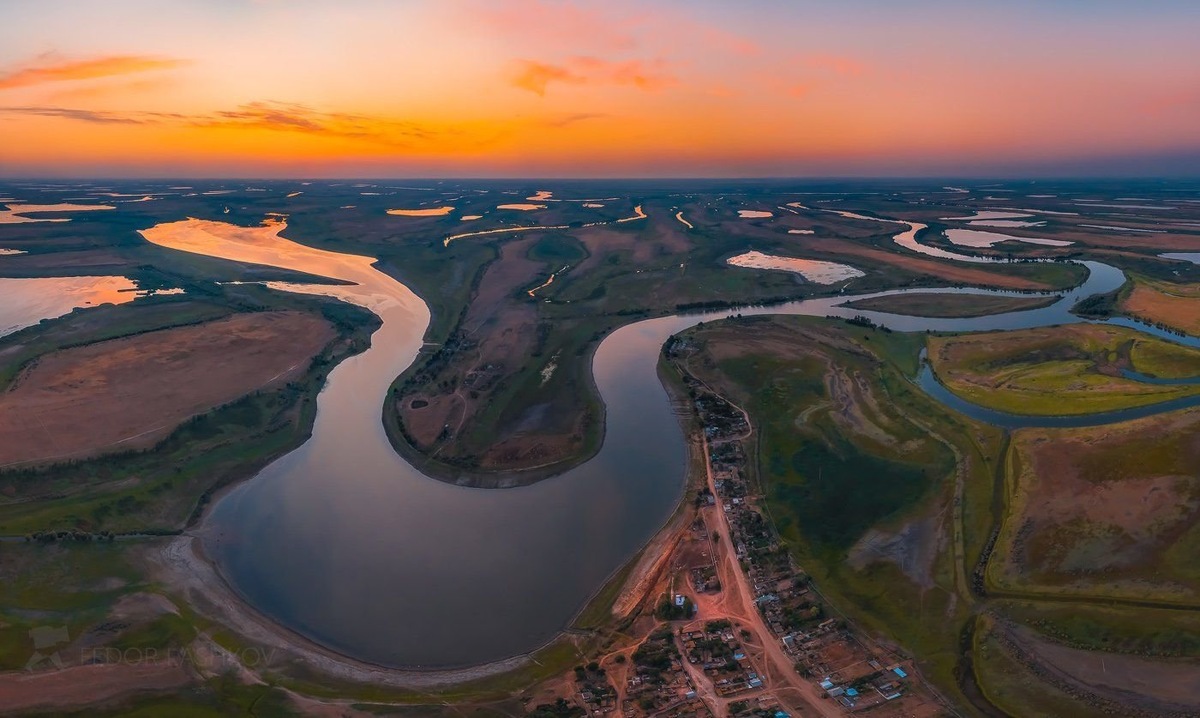 Волга в устье. Фото: Shoes-web.ru