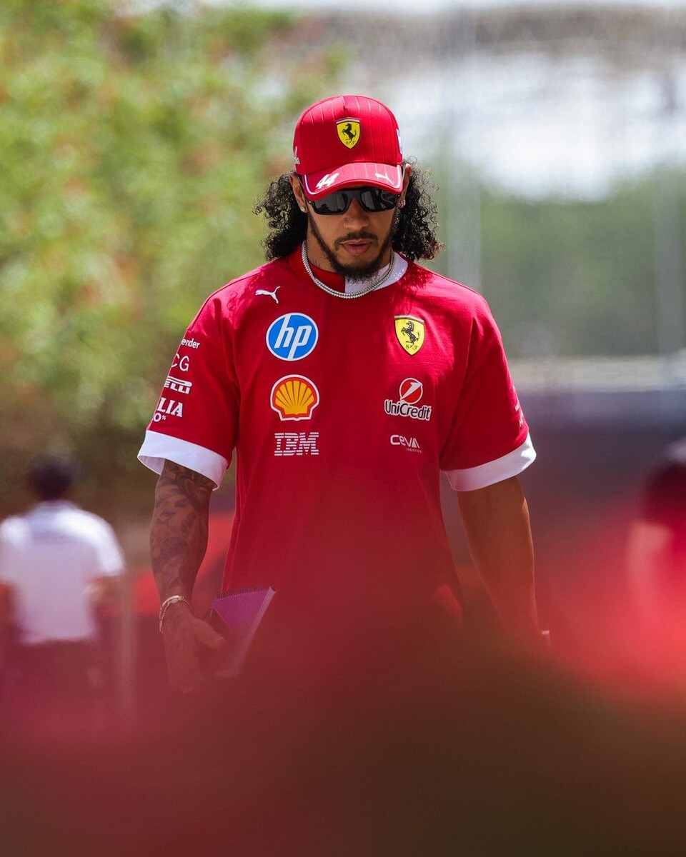    Новая причёска Льюиса ХэмилтонаФото: Соцсети