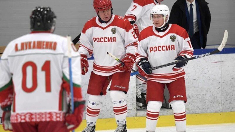     Матч по хоккею с участием Путина и Лукашенко. Дмитрий Азаров, kremlin.ru