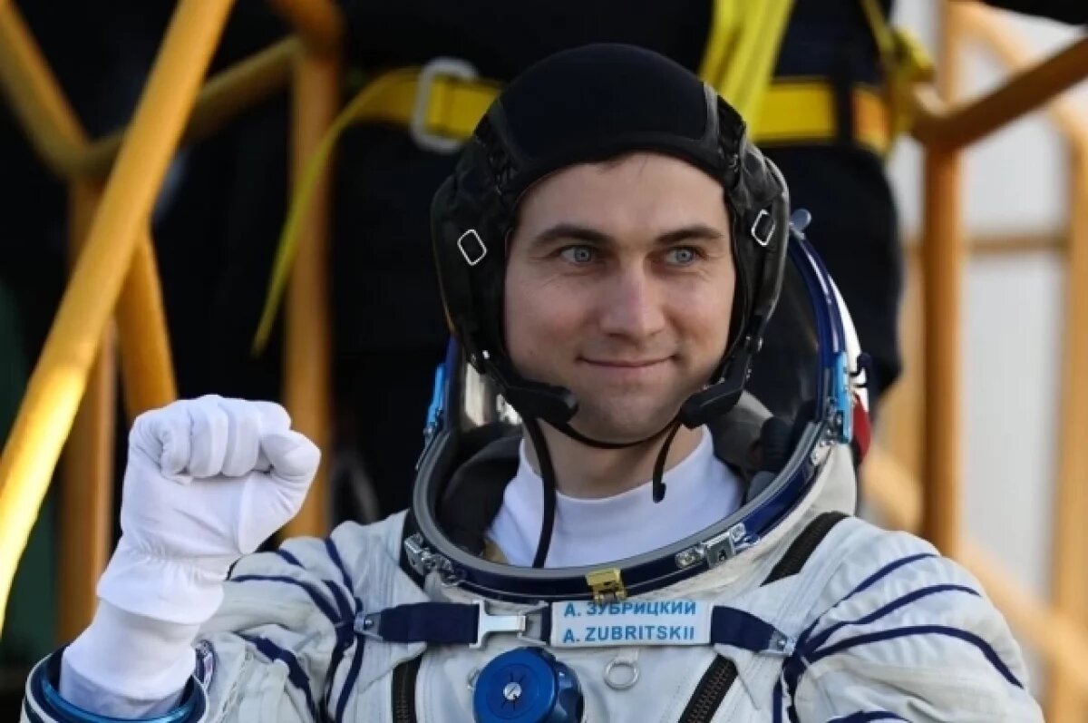    «Полный газ, братан»: в Крыму гордятся перешедшим из ВСУ летчиком Зубрицким