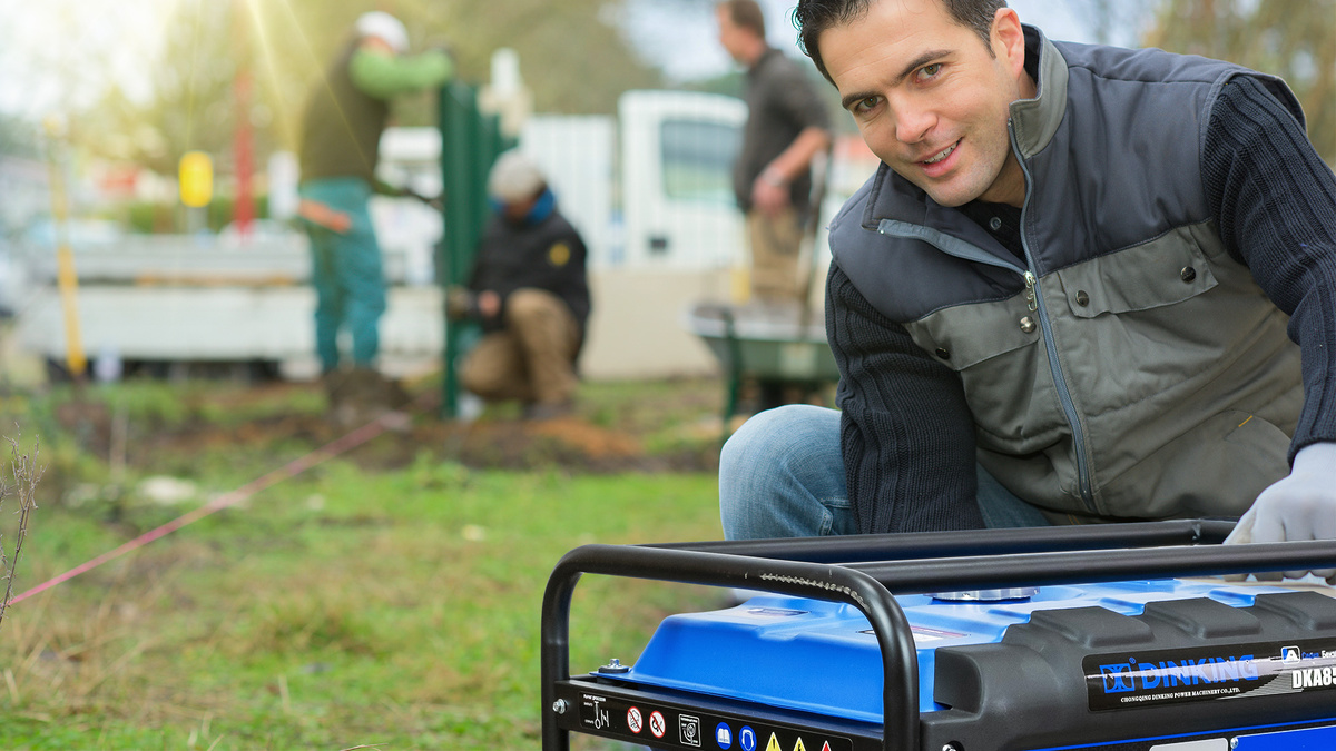 установка забора на загородном участке