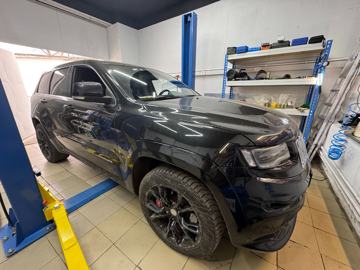 Jeep Grand Cherokee SRT. Зверь!