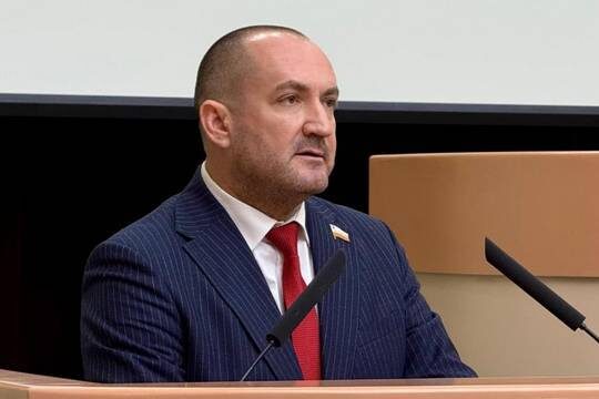    Вячеслав Калинин подарил саратовскому музею артефакты с «Гагаринского старта»