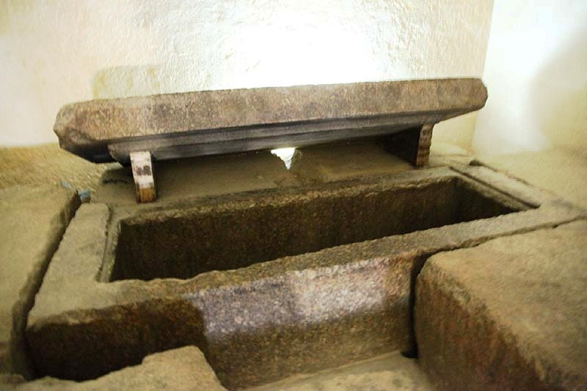 Саркофаг фараона Хефрена.