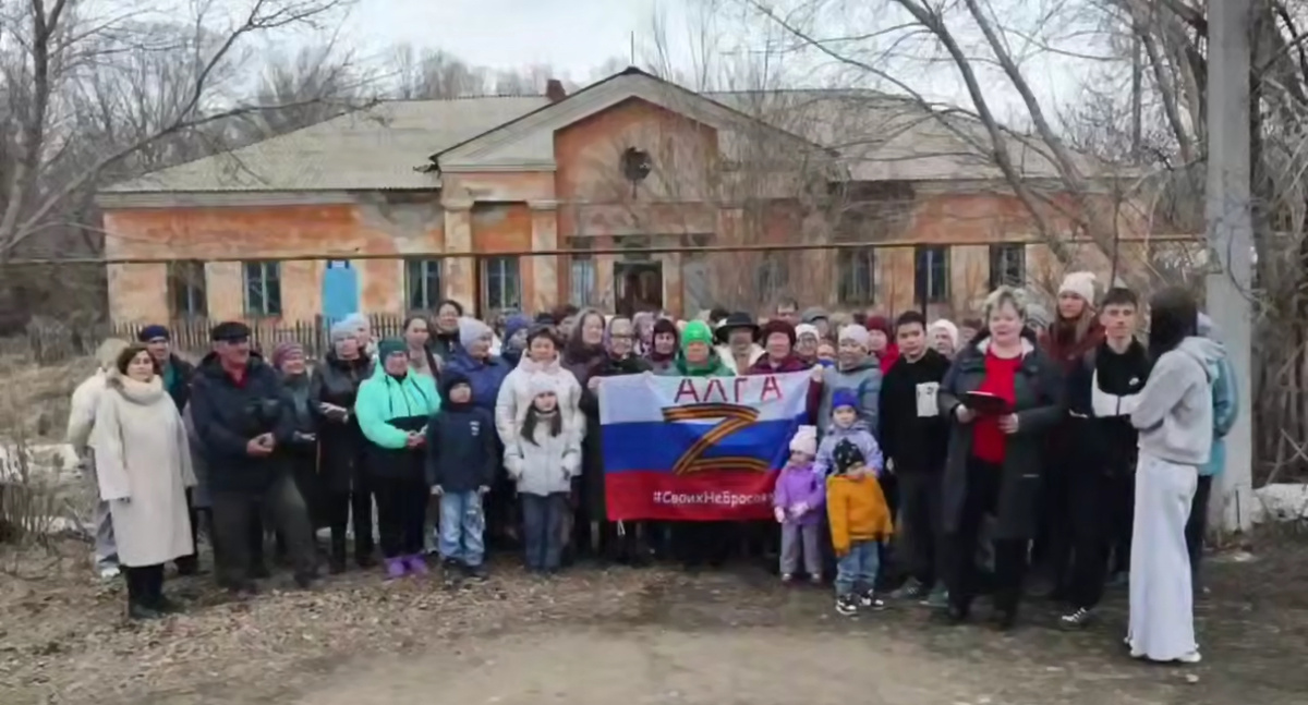    «Отступать некуда, позади - руины»: Жители Медногорска просят вернуть ДК, который ранее снесли. Они записали обращение к президенту