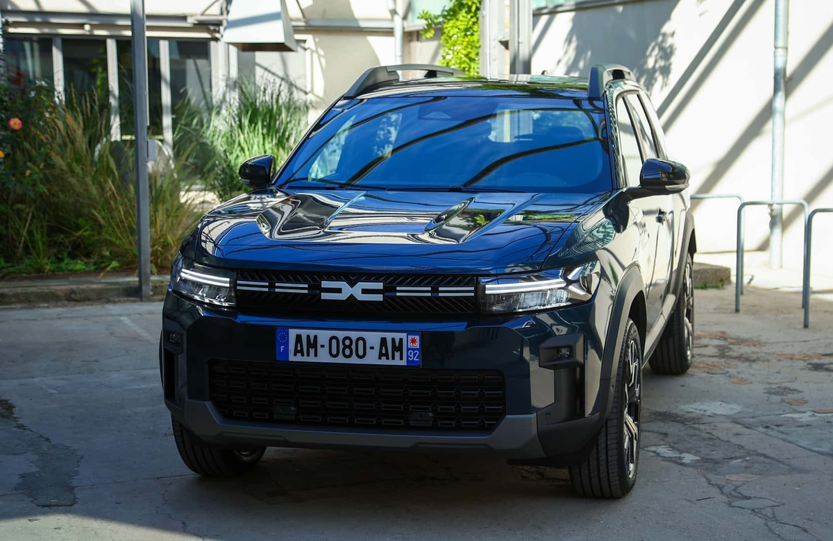 Новый кроссовер Dacia Bigster