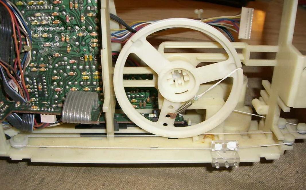 Это лишь чать механизма