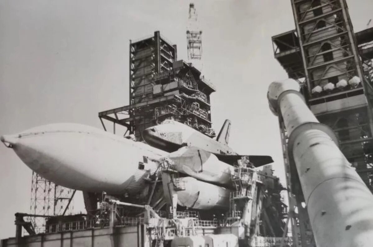    Ракета-носитель «Энергия», Байконур, 1977 год.