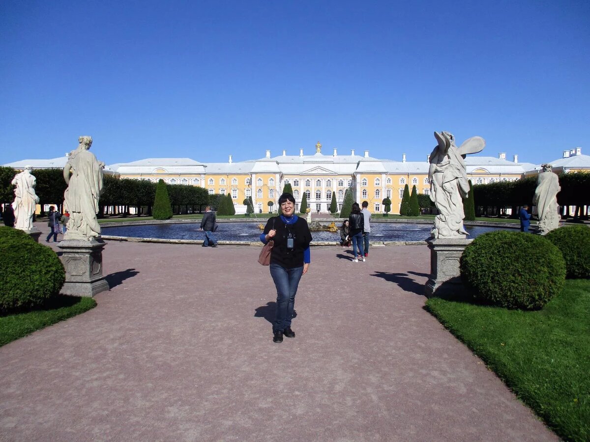 Зто быо просто мгновение, в которое умудрилась сделать фото без толпы вокруг . Фото мое