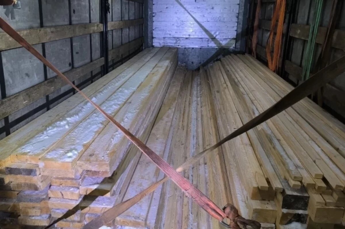    Омичу грозит реальный срок за отправку досок заграницу