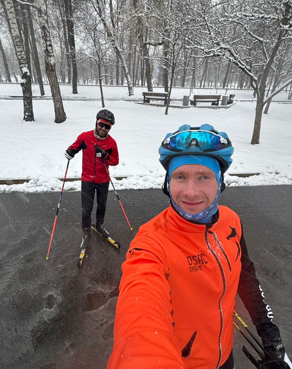 Тренировки на лыжероллерах, апрель 2025 г. Парк Победы