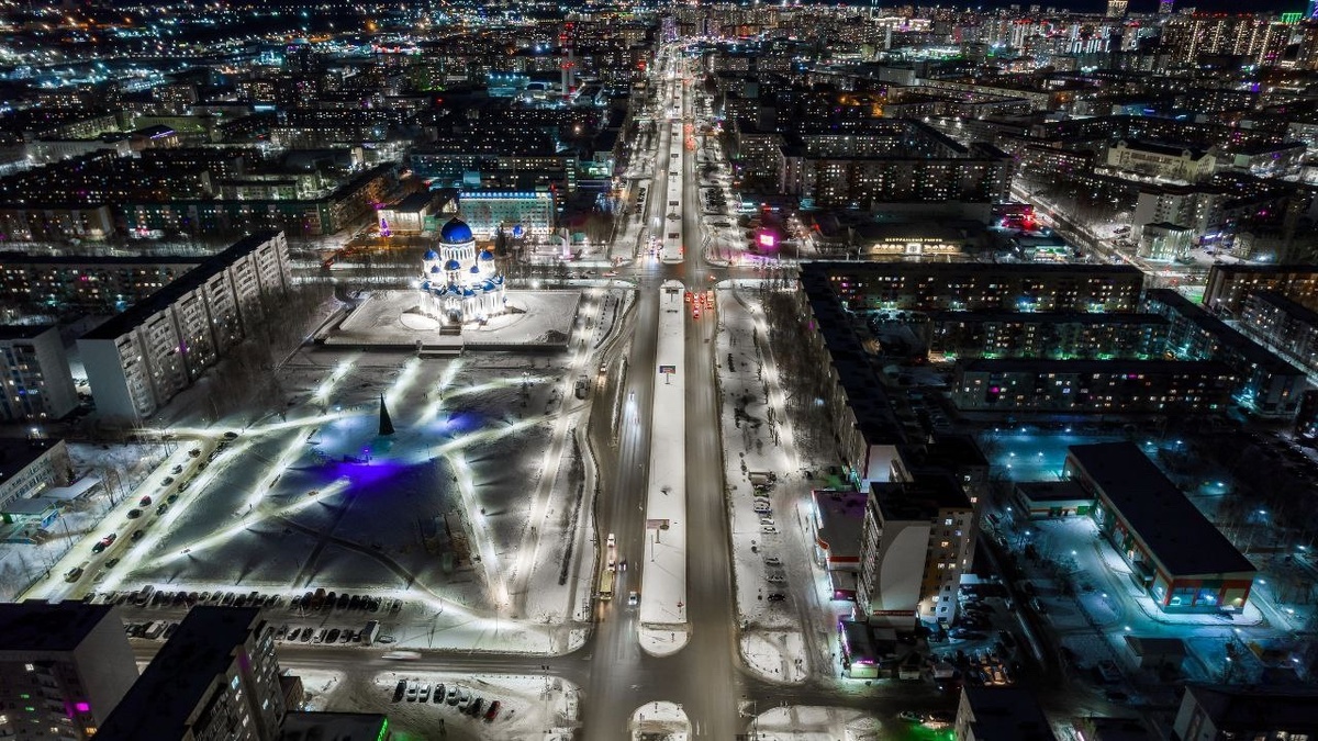    На улицах Сургута устанавливают «умные» светильники