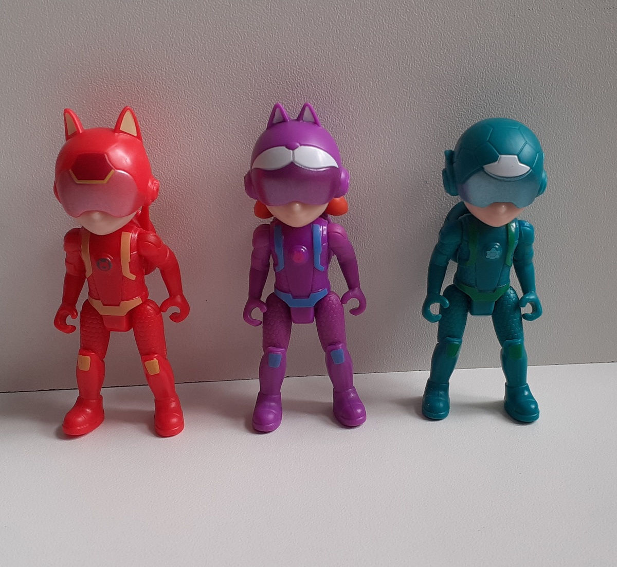 Герои Petronix Мэт, Эмма и Тим