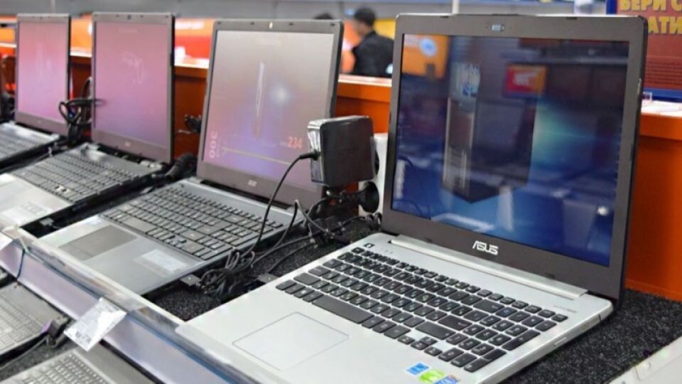    Ноутбуки. Магазин. Источник: aitech1.ru