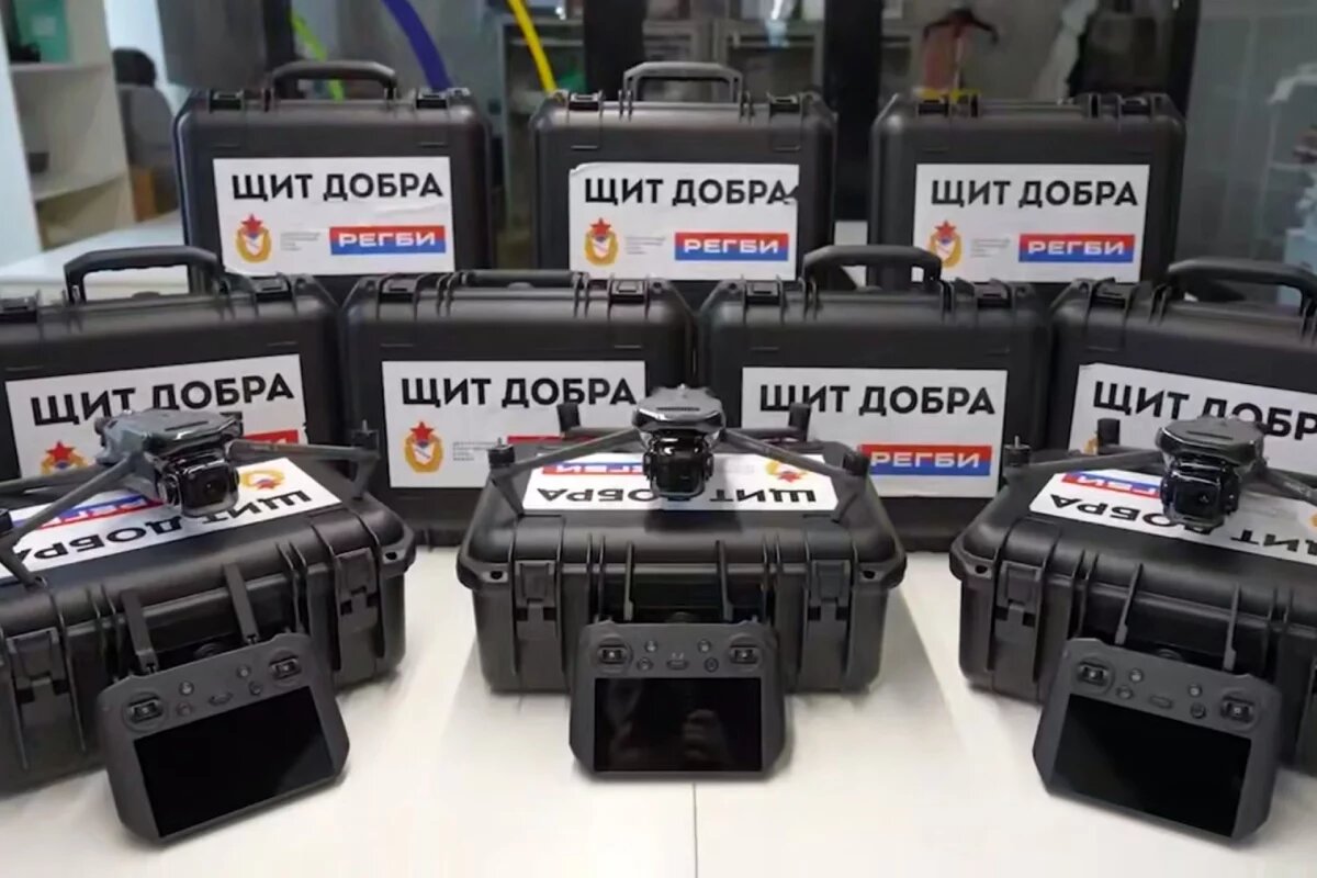    Российские спортсмены передали квадрокоптеры псковским военнослужащим